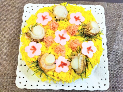 桃の花✿鮭とホタテのちらし寿司ケーキ
